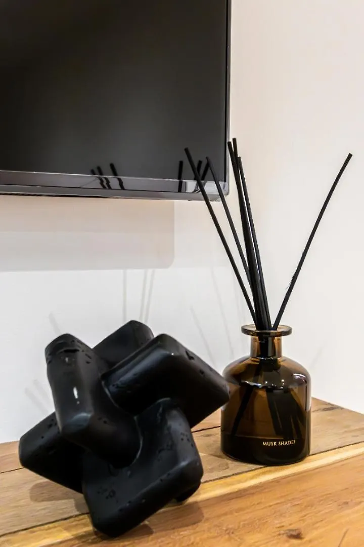 The Theater Living Budapest Apartment 0*,  المجر