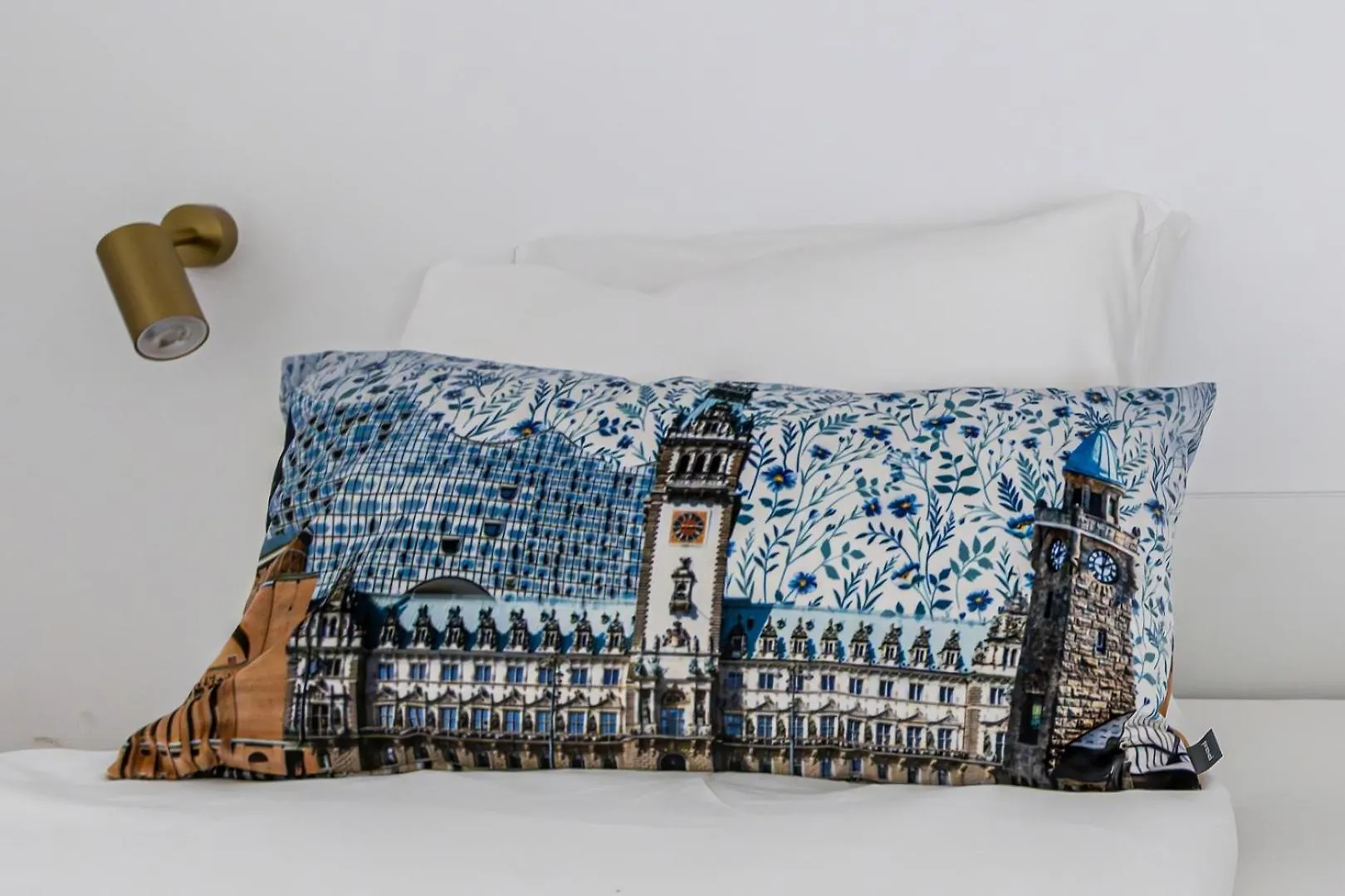 The Theater Living Budapest Apartment 0*,  المجر