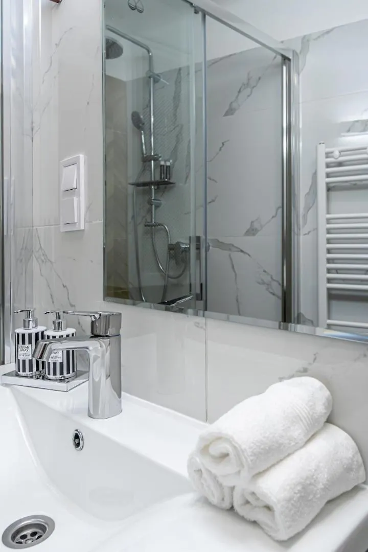 The Theater Living Budapest Apartment المجر