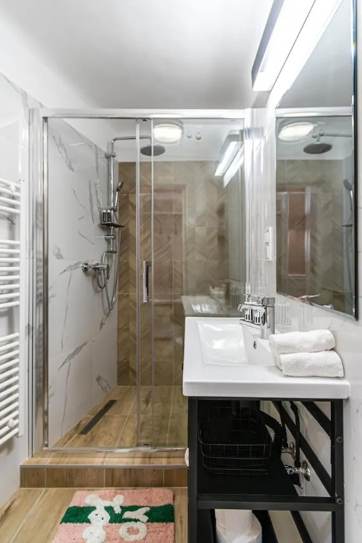 The Theater Living Budapest Apartment Hungria